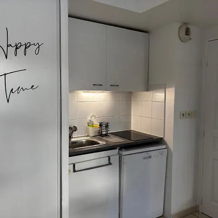 With Private Garage La Ciotat